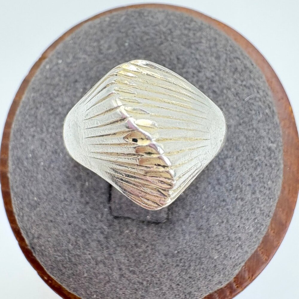 Wavy Beveled Dome Ring Tapered VTG Sterling Silver 925 Size 6.5